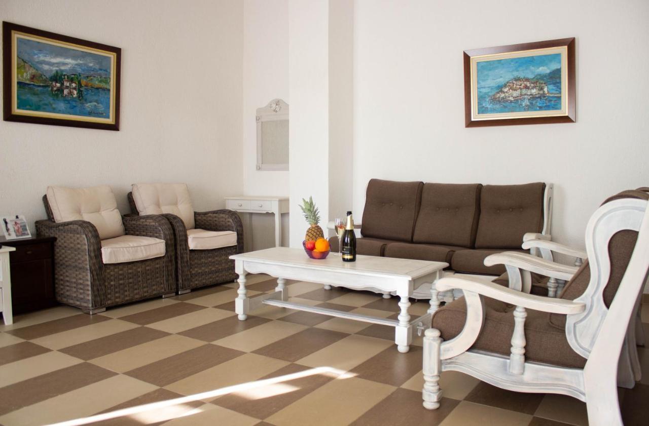 Live By The Sea, Bijela Apartment Rake Exterior photo